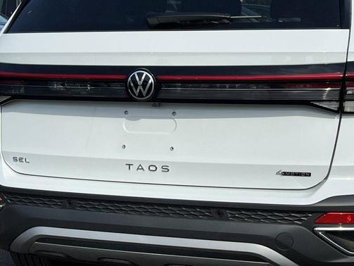 2025 Volkswagen Taos 1.5T SEL