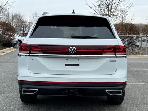 2025 Volkswagen Atlas 2.0T SE