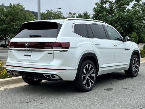 2025 Volkswagen Atlas 2.0T SEL Premium R-Line