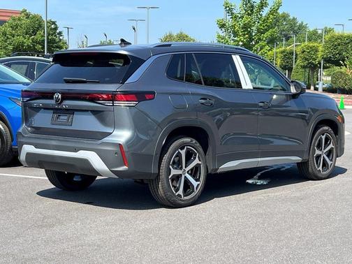 2025 Volkswagen Tiguan 2.0T SE