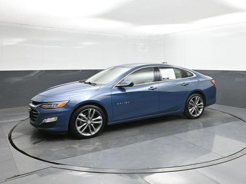 Lakeshore Blue Metallic 2024 Chevrolet Malibu 2LT