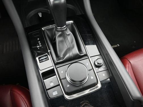 2021 Mazda Mazda3 FWD w/Premium Package