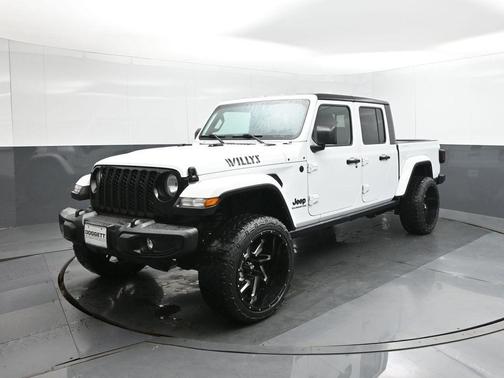 2021 Jeep Gladiator Sport