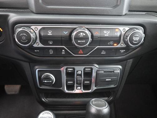2023 Jeep Gladiator Sport