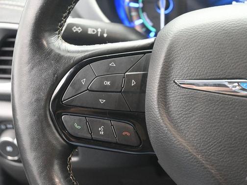 2021 Chrysler Pacifica Hybrid Touring L