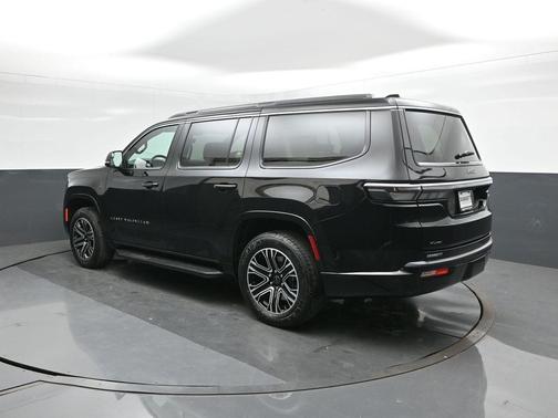 2026 Jeep Grand Wagoneer Base