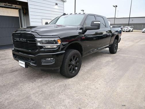 Diamond Black 2023 RAM 2500 Laramie