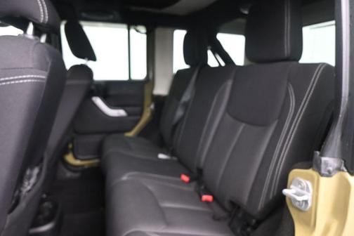 Commando Green 2013 Jeep Wrangler Unlimited Rubicon