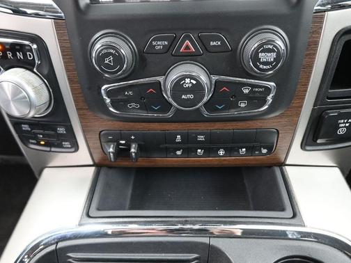 2017 RAM 1500 Laramie