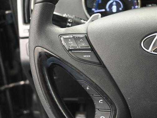 2013 Hyundai SONATA SE