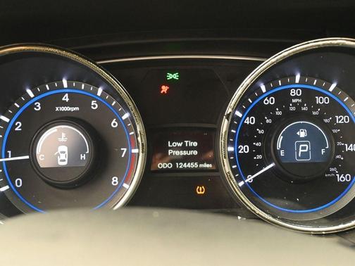 2013 Hyundai SONATA SE