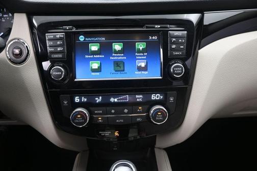 Brilliant Silver 2018 Nissan Rogue Sport SL