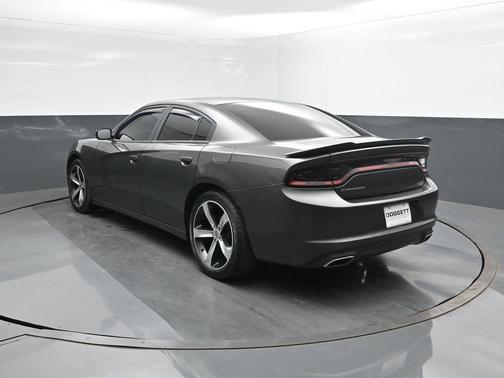 2017 Dodge Charger SE