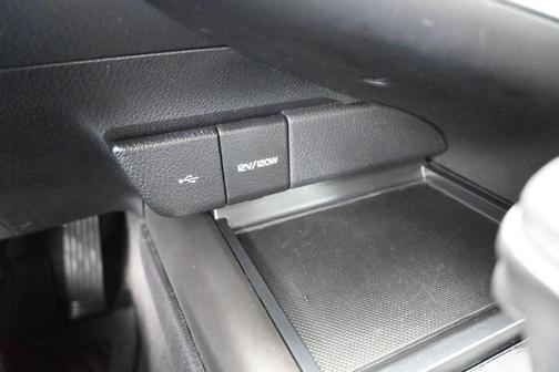 Midnight Black Metallic 2024 Toyota Camry SE