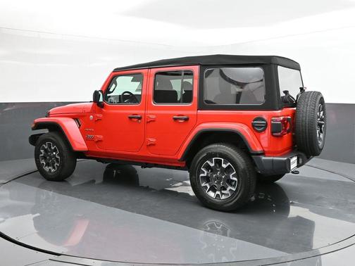 2024 Jeep Wrangler Sahara