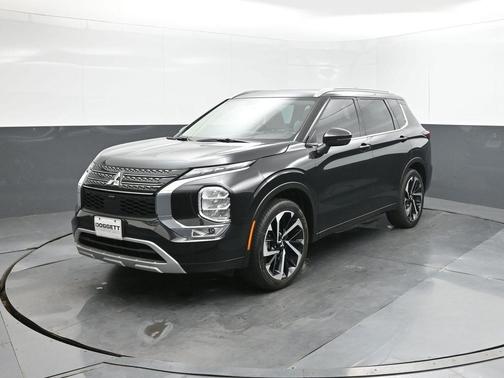 2023 Mitsubishi Outlander SEL
