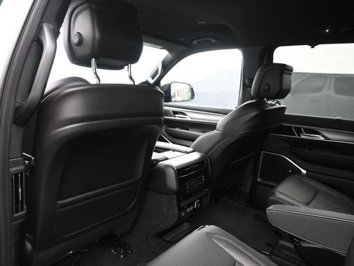 2025 Jeep Wagoneer Series II