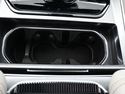 2025 Jeep Wagoneer Series II