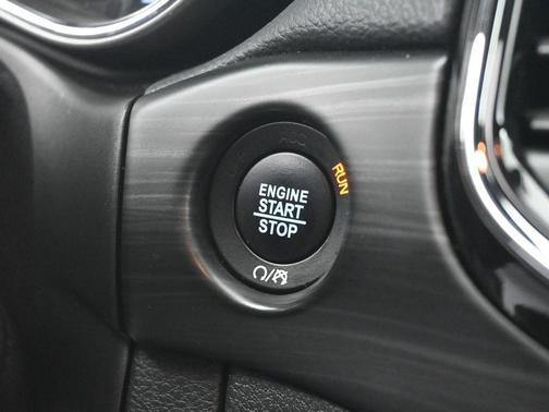 2022 Jeep Grand Cherokee WK Laredo