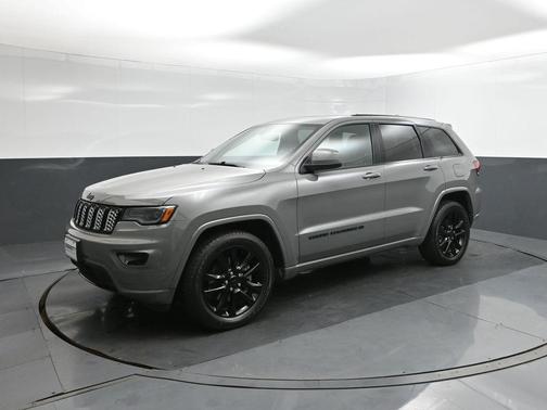 2022 Jeep Grand Cherokee WK Laredo