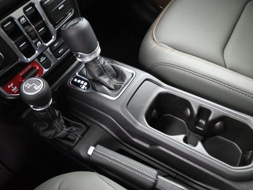 2025 Jeep Gladiator Mojave