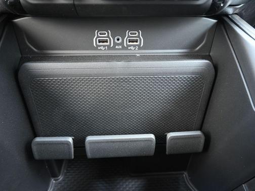 Bright White Clearcoat 2026 RAM 3500 Big Horn