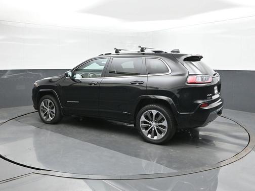 2019 Jeep Cherokee Overland