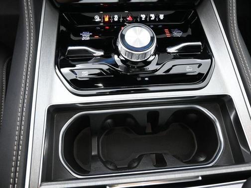 2025 Jeep Wagoneer Series II