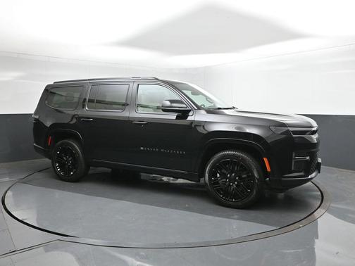 Gloss Black 2026 Jeep Grand Wagoneer Limited Reserve