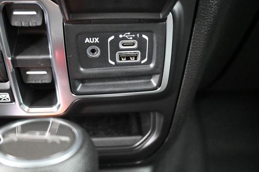Anvil Clearcoat 2026 Jeep Gladiator Sport