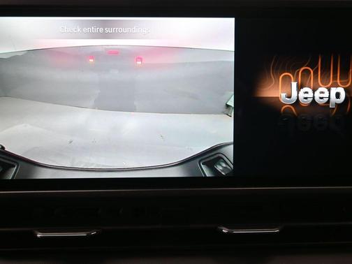 Granite Crystal Clearcoat Metallic 2026 Jeep Gladiator Sport