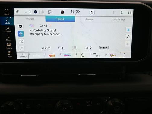 Granite Crystal Clearcoat Metallic 2026 Jeep Gladiator Sport