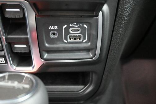 Granite Crystal Clearcoat Metallic 2026 Jeep Gladiator Texas Trail
