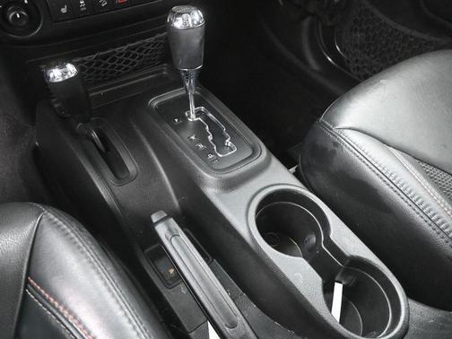 2017 Jeep Wrangler Sahara