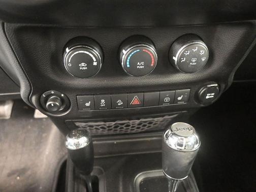 2017 Jeep Wrangler Sahara