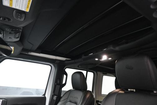 Bright White Clearcoat 2023 Jeep Wrangler 4xe Sahara