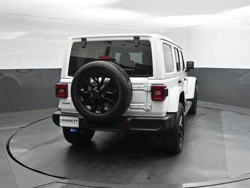 Bright White Clearcoat 2023 Jeep Wrangler 4xe Sahara
