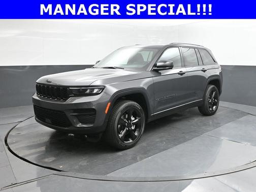 2025 Jeep Grand Cherokee Laredo