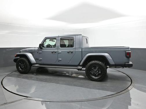 Anvil Clearcoat 2025 Jeep Gladiator Texas Trail