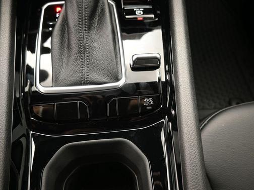 Silver Zynith 2026 Jeep Compass Latitude