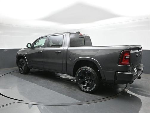 Granite Crystal Clearcoat Metallic 2026 RAM 1500 Big Horn/Lone Star