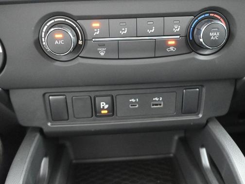 2025 Nissan Frontier S