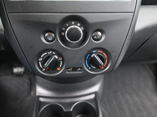 2016 Nissan Versa 1.6 S