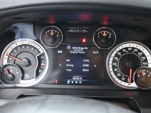 2016 RAM 1500 SLT