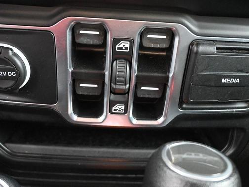 2023 Jeep Gladiator Sport