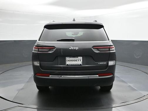 Metallic 2026 Jeep Grand Cherokee L Laredo