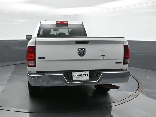 Bright White Clearcoat 2017 RAM 1500 SLT