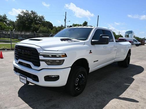 2025 RAM 3500 Laramie