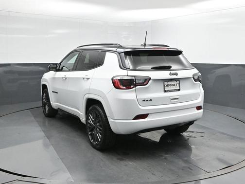2022 Jeep Compass Altitude
