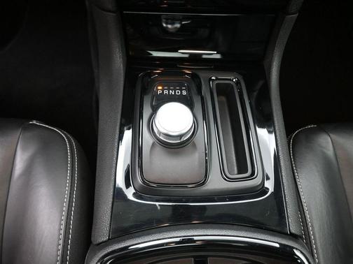 2023 Chrysler 300 S